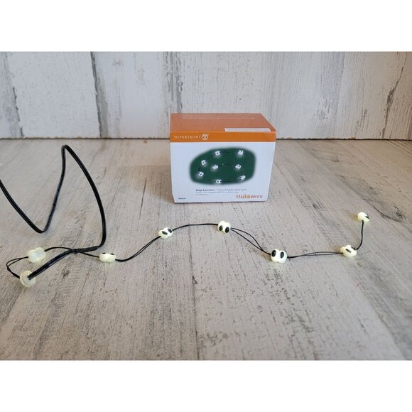 Dept 56 800035 String of 8 spooky eyeball lights Halloween Village accessory - Picture 1 of 6